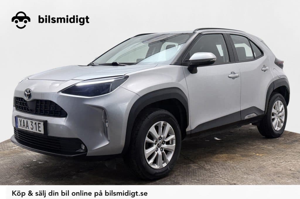 Toyota Yaris Cross Hybrid AWD-i Backkamera P-Sensorer Rattvärme Moms/Leasing 116hk