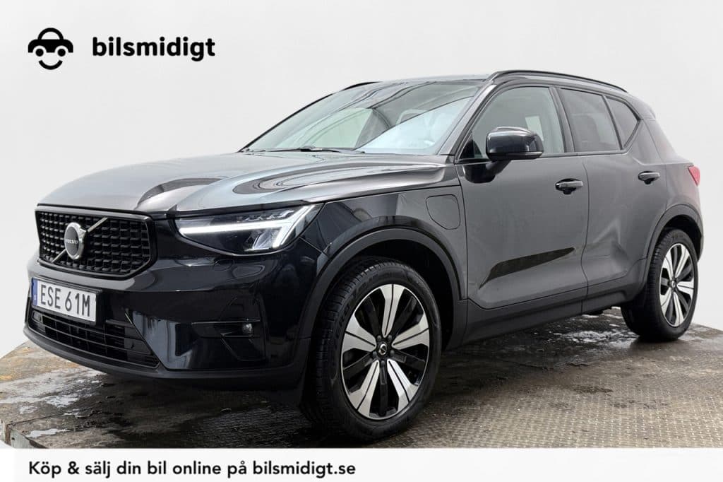 Volvo XC40 T4 TwEn Plus Dark Dragkrok Läder Backkamera Värmare Keyless Moms/Leasing 211hk