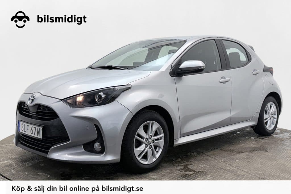 Toyota Yaris 1.5 Hybrid Rattvärme Kamera Adaptiv Farthållare Moms/Leasing 116hk