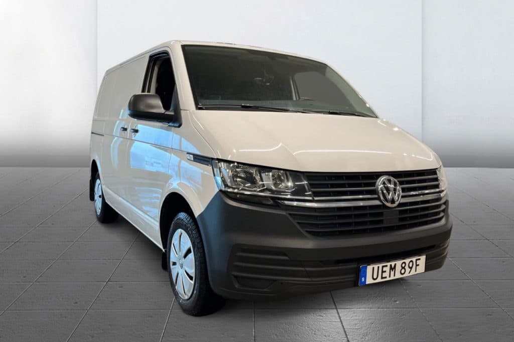 Volkswagen Transporter T28 2.0 TDI L1H1 Proline Dragkrok Värmare Komfortpaket Moms/Leasing