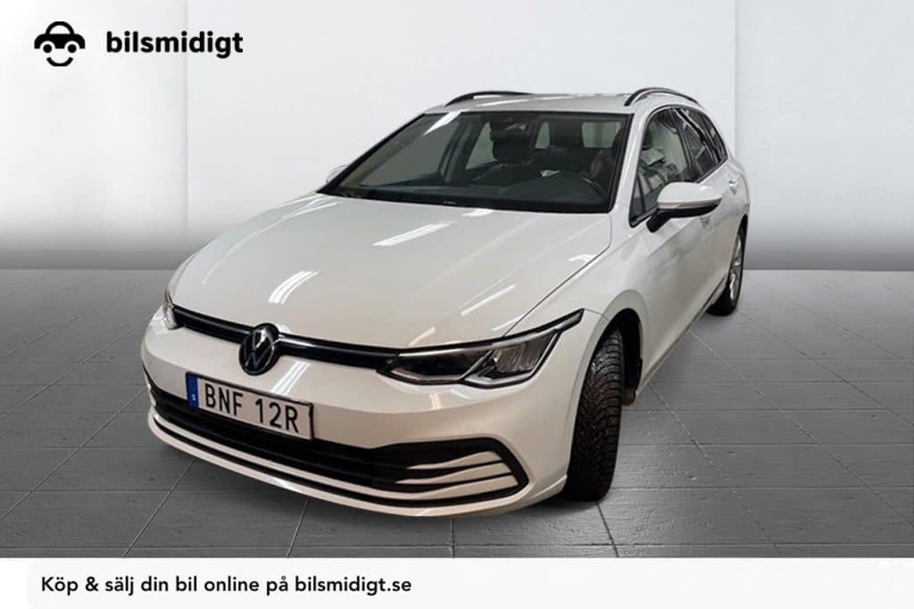 Volkswagen Golf Sportscombi 1.5 eTSI Automat Dragkrok Värmare Cockpit LED Moms/Leasing 150hk