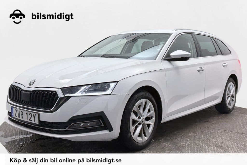 Skoda Octavia TSI Style Dragkrok Backkamera Värmare Cockpit CarPlay LED Moms/Leasing 110hk