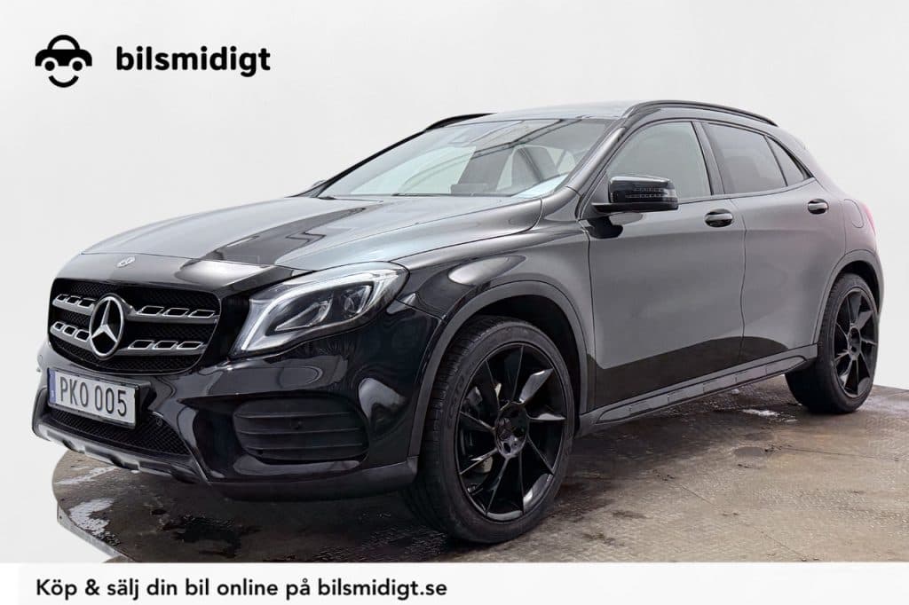 Mercedes-Benz GLA 200 AMG Line Night Dragkrok Panorama Navigation Backkamera Delläder 156hk