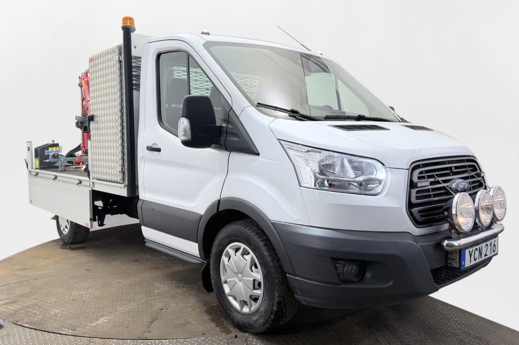 Ford Transit 350 Chassi Cab 2.2 TDCi AWD Kranbil Drag 3-sits Värmare
