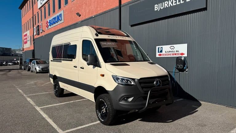 Bürstner HABITON HMX 6.0 4×4 190hk Mercedes Långbädd Offroad