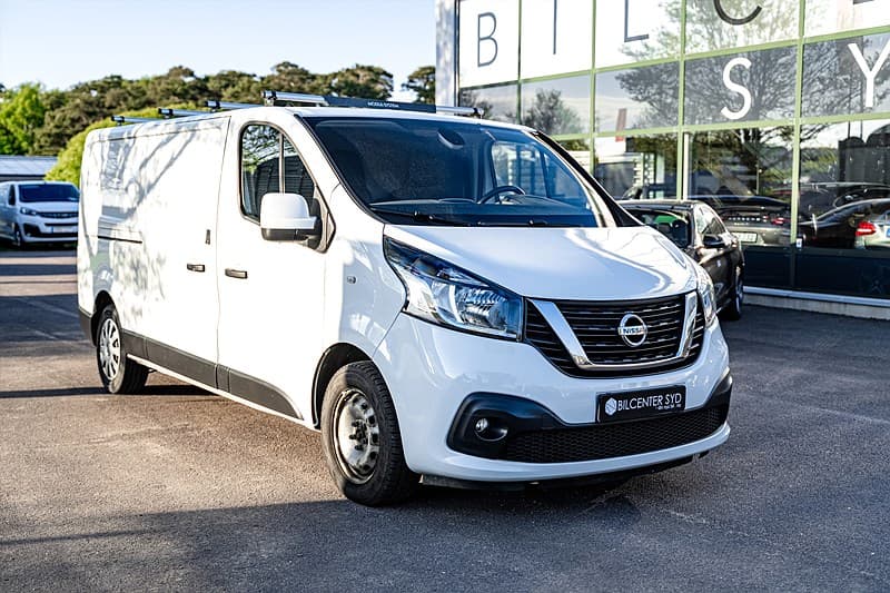 Nissan NV300