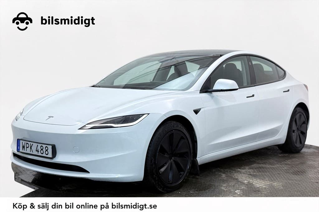 Tesla Model 3 Long Range AWD Dragkrok Panorama Läder Värmepump Moms/Leasing 400 hk