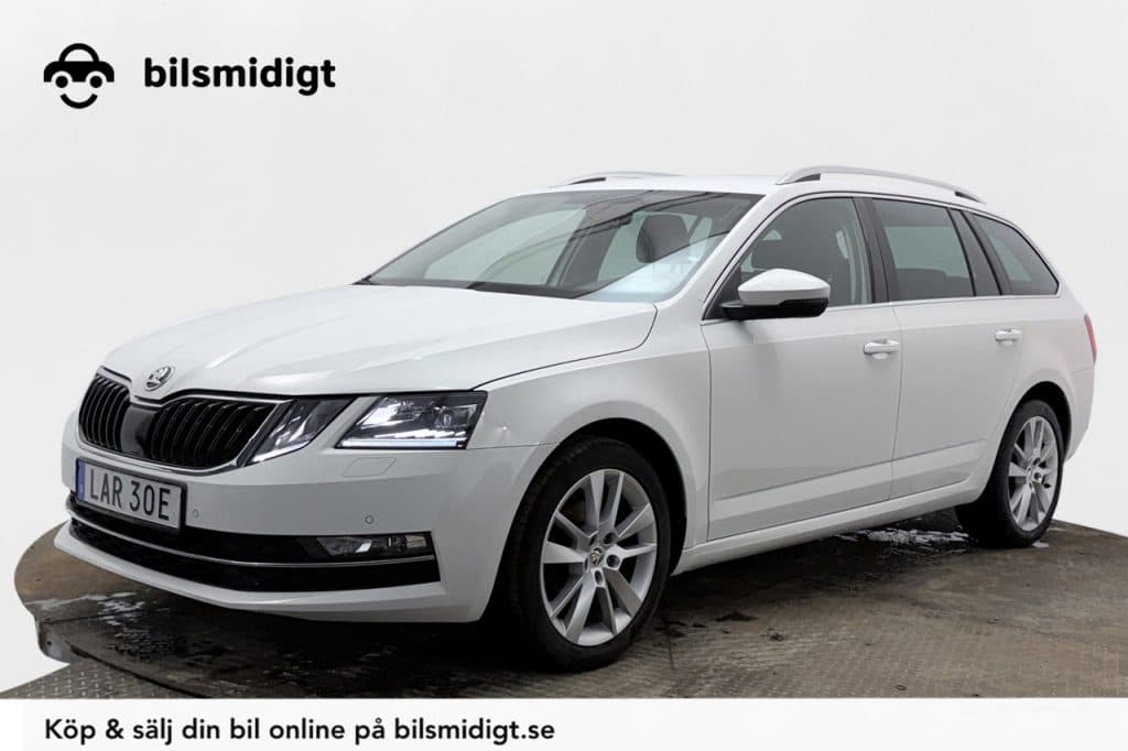 Skoda Octavia Combi G-TEC 1.5 TSI Style CNG Automat Dragkrok Värmare Delläder Navigation Backkamera 130hk